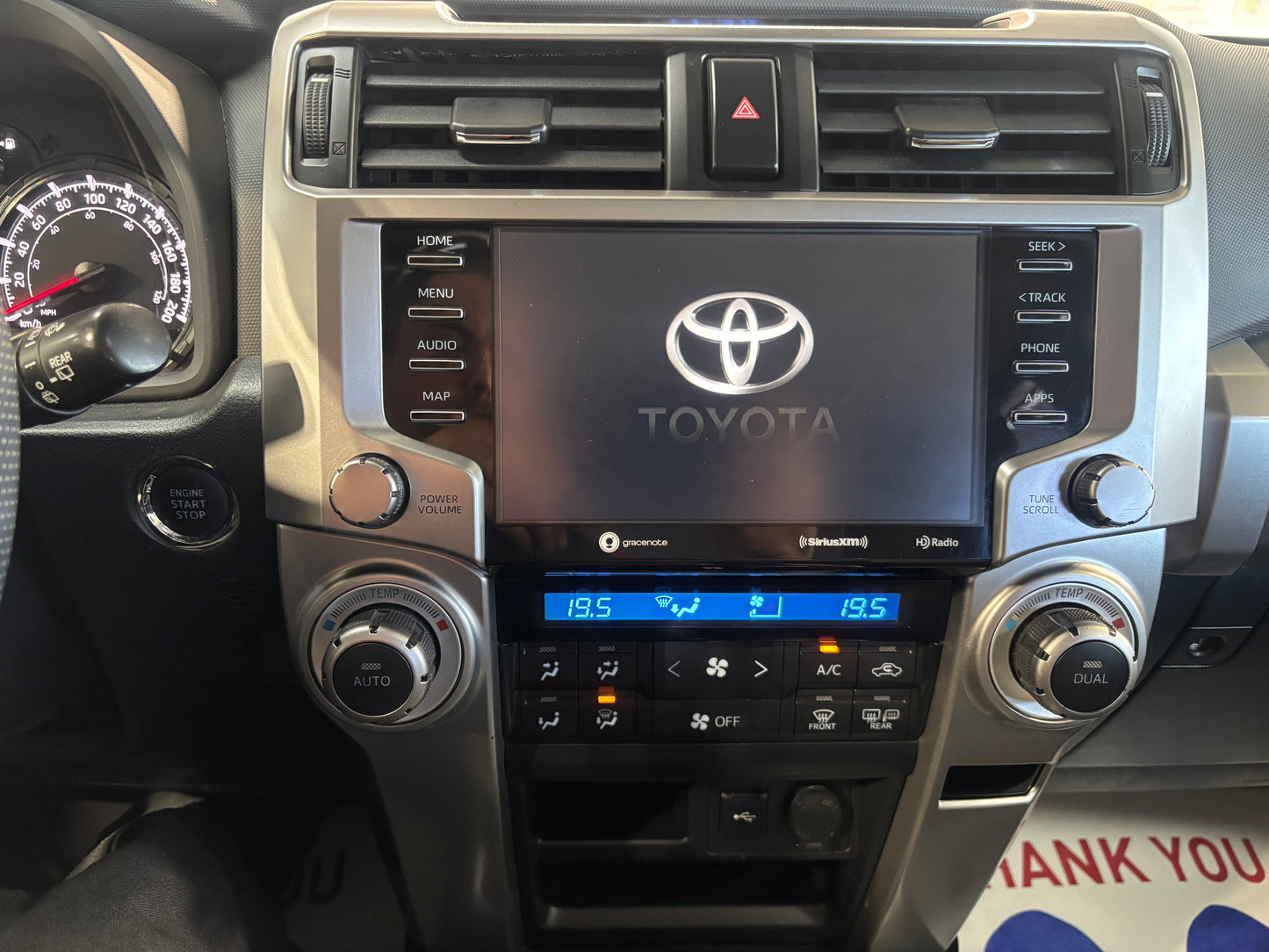 2020 Toyota 4Runner SR5 7 PASS