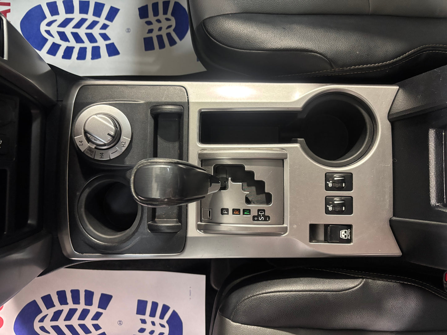 2020 Toyota 4Runner SR5 7 PASS