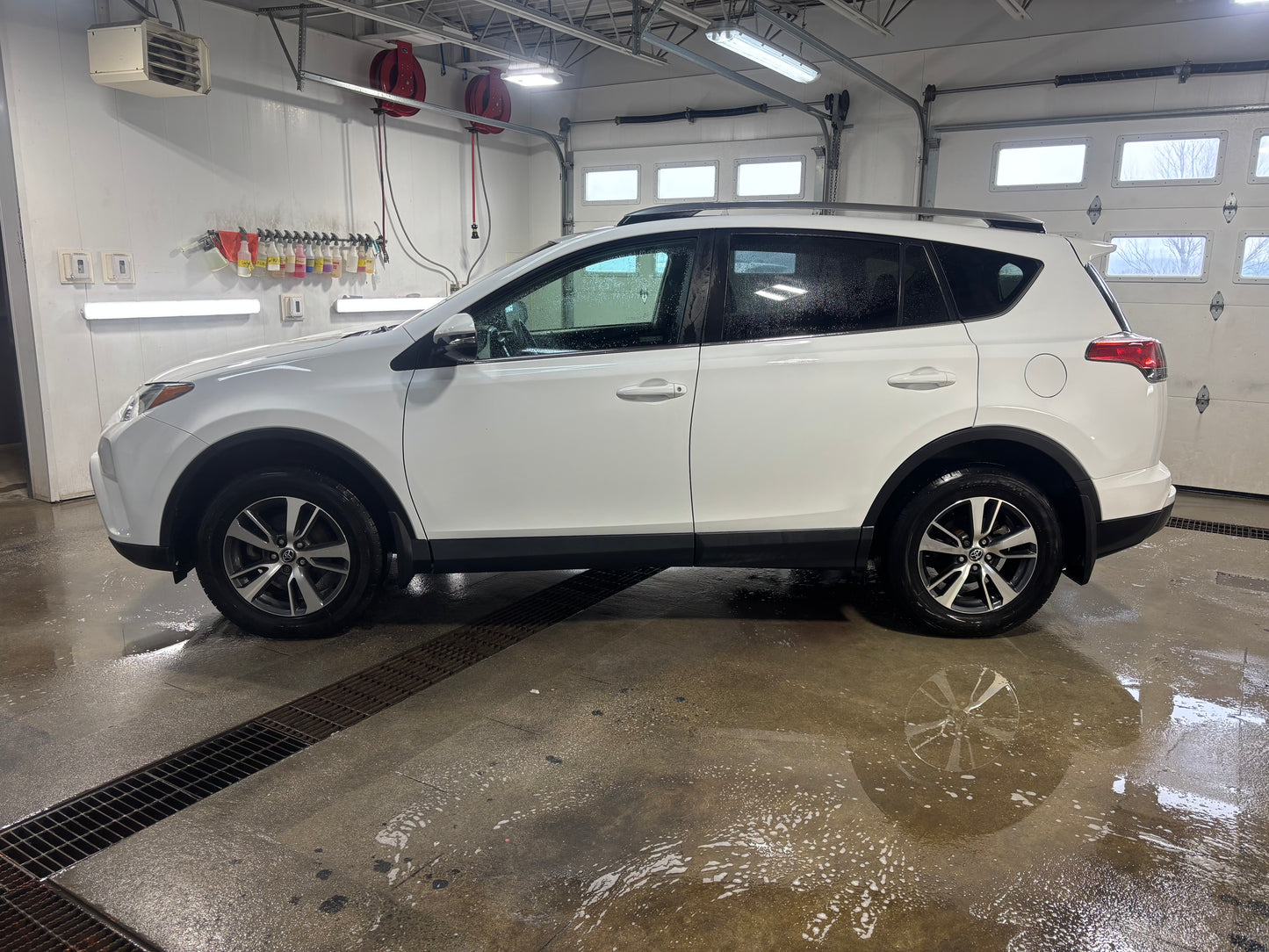 2018 Toyota RAV4 AWD XLE