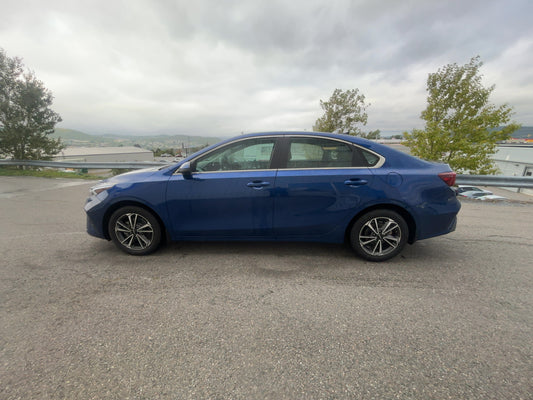 2024 Kia Forte EX IVT