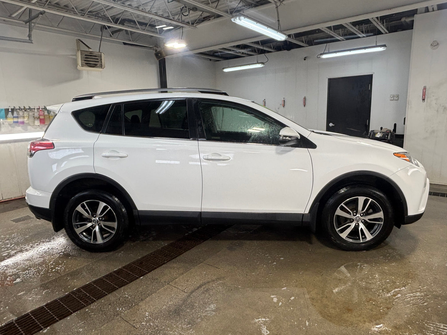 2018 Toyota RAV4 AWD XLE