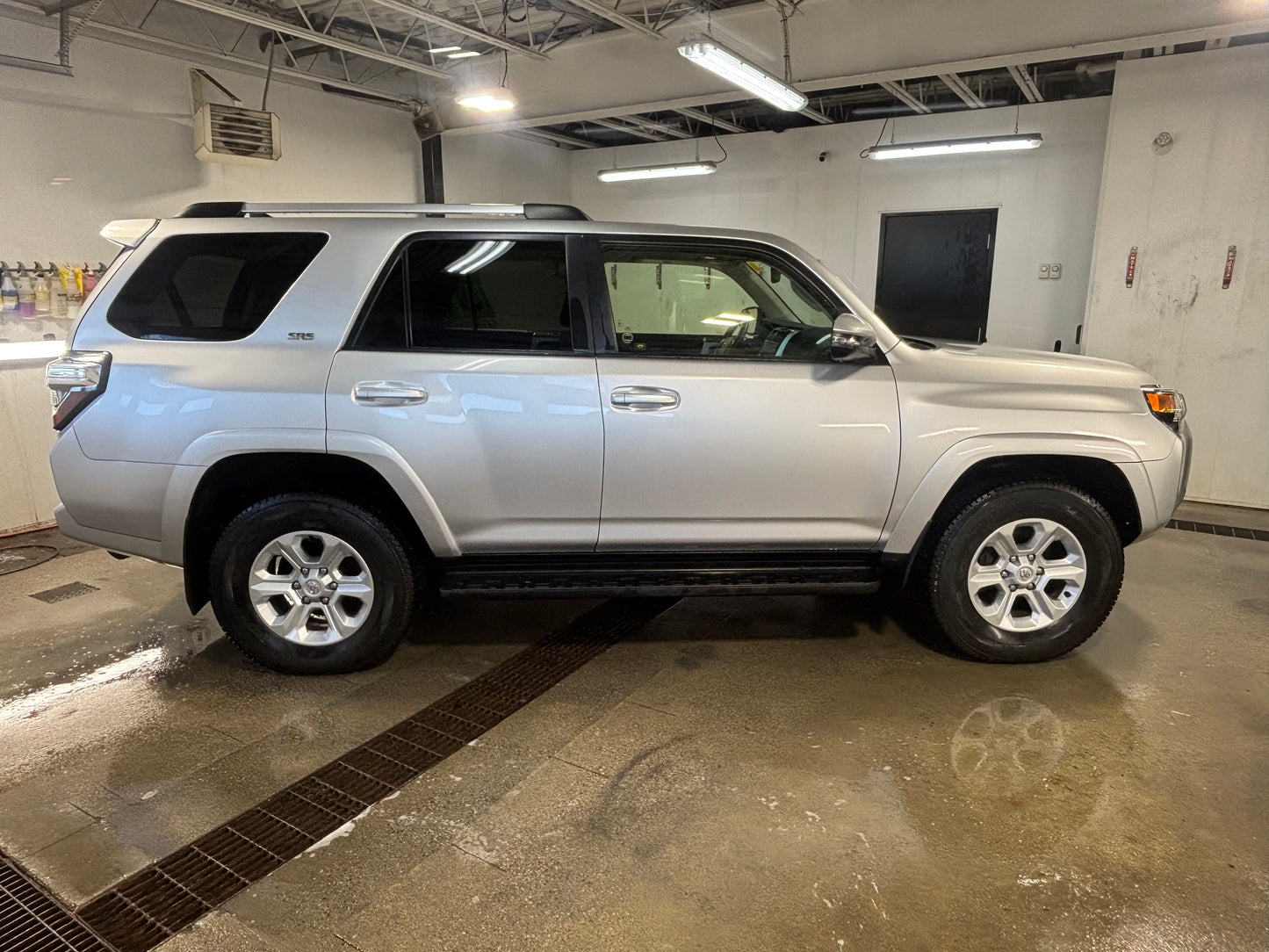 2020 Toyota 4Runner SR5 7 PASS