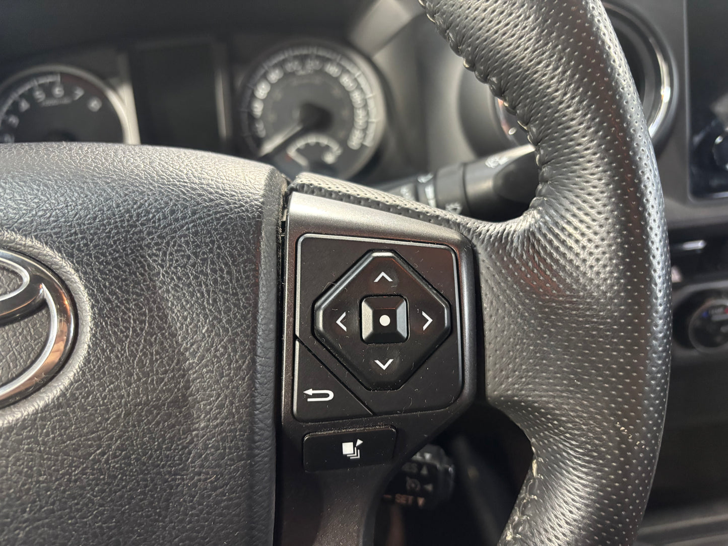 2017 Toyota Tacoma 4WD Double Cab V6 Auto TRD Off Road