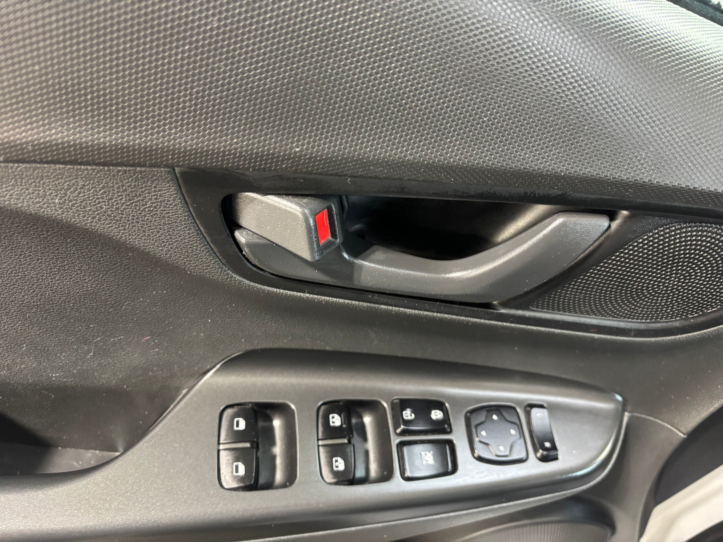 2020 Hyundai Kona 1.6T Trend AWD w/Two-Tone Roof