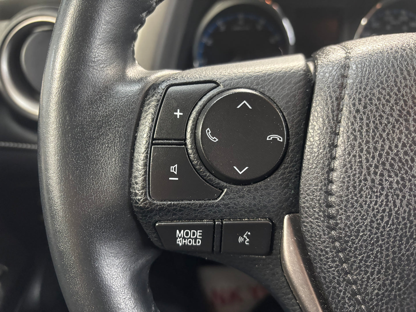 2018 Toyota RAV4 AWD XLE