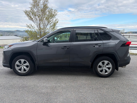 2021 Toyota RAV4 LE AWD
