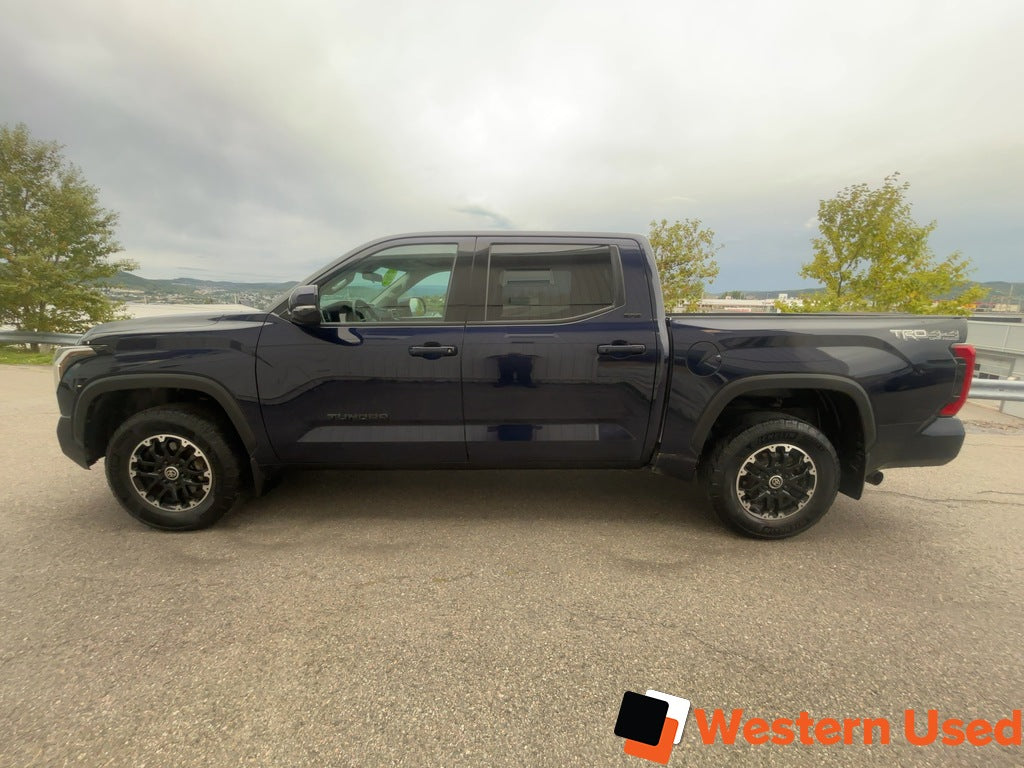 2022 Toyota Tundra 4x4 Crewmax SR