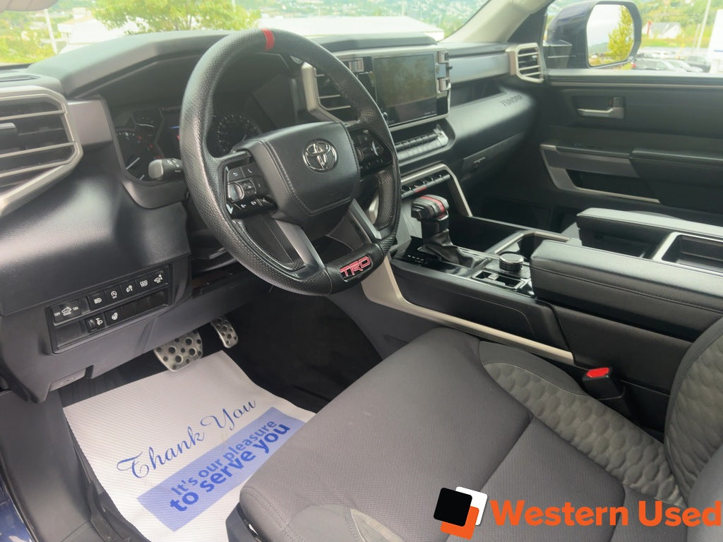 2022 Toyota Tundra 4x4 Crewmax SR