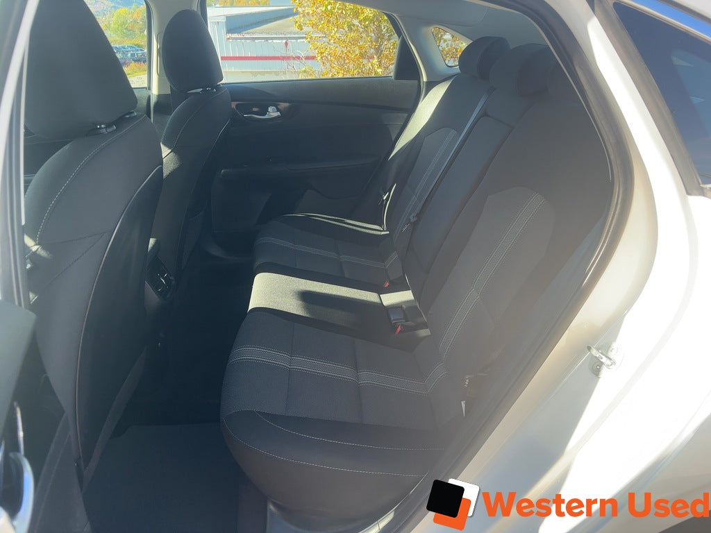 2024 Kia Forte EX IVT