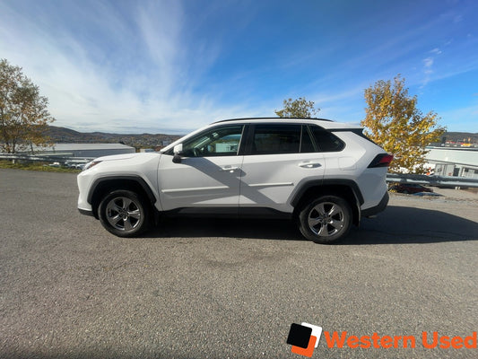 2024 Toyota RAV4 XLE AWD