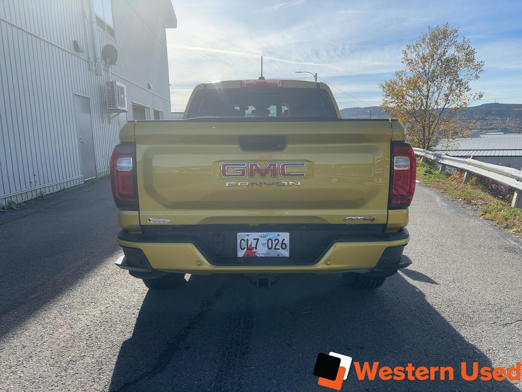 2023 GMC Canyon 4WD Crew Cab AT4