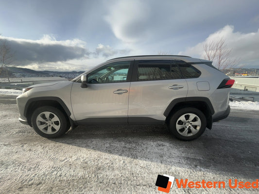 2021 Toyota RAV4 LE AWD