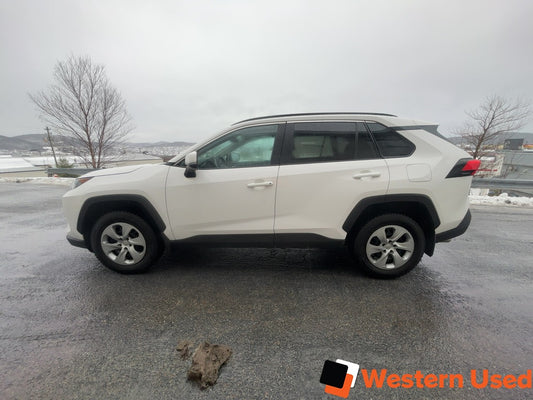 2021 Toyota RAV4 LE AWD