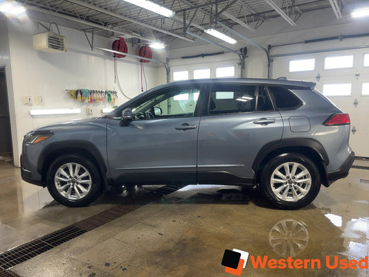 2023 Toyota Corolla Cross LE AWD