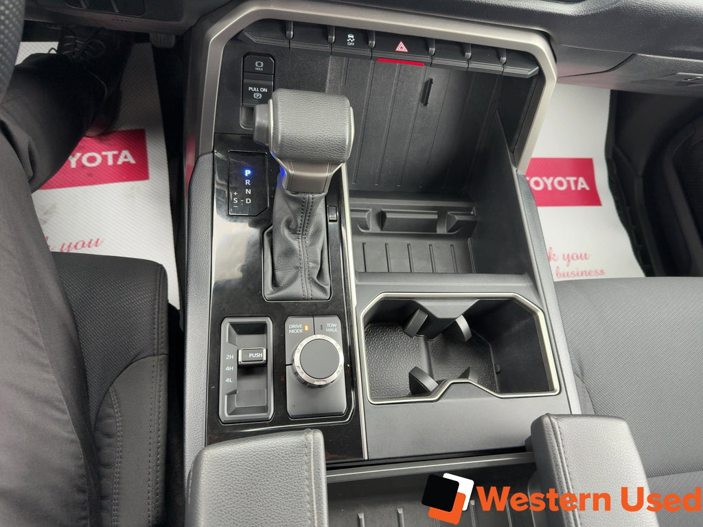 2023 Toyota Tundra 4x4 Double Cab SR