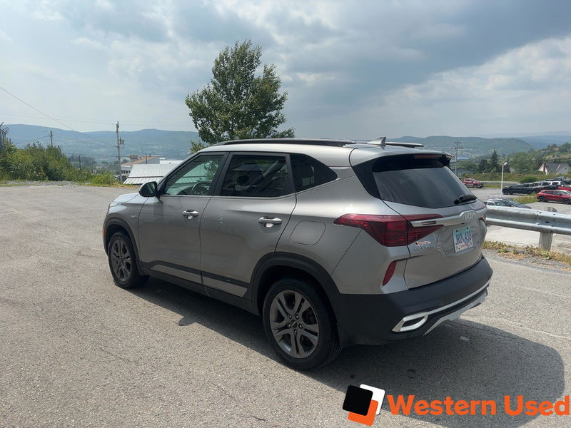 2022 Kia Seltos EX AWD