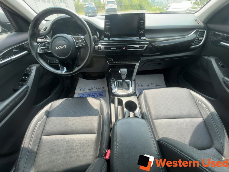 2022 Kia Seltos EX AWD