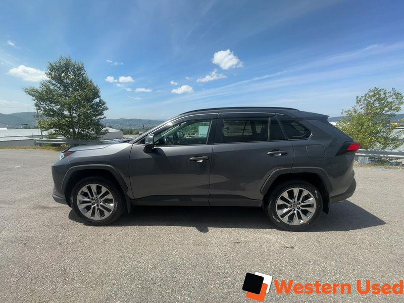 2021 Toyota RAV4 XLE AWD
