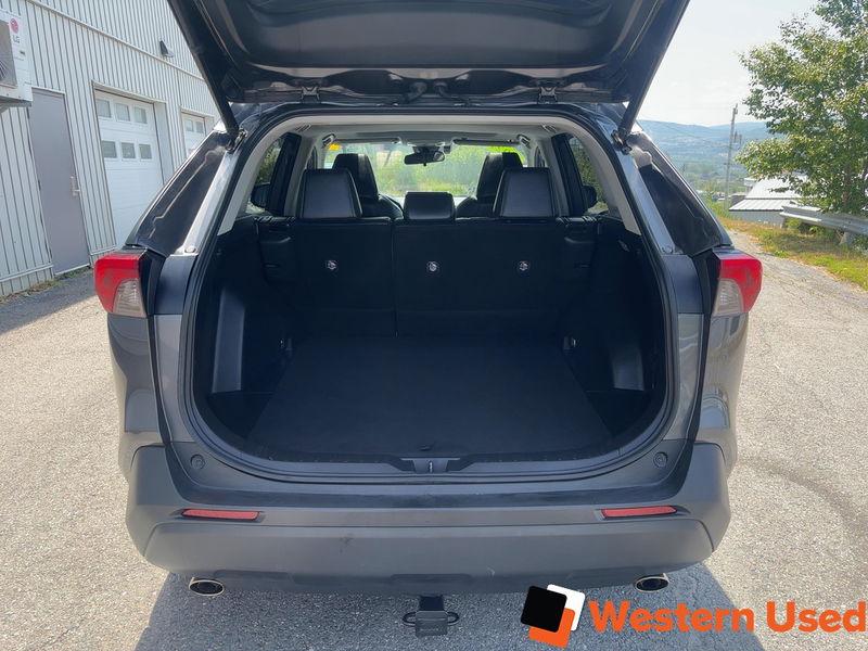 2021 Toyota RAV4 XLE AWD