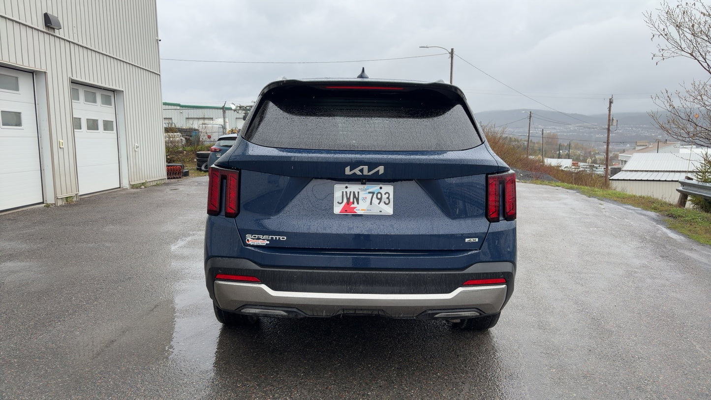 2025 Kia Sorento EX AWD