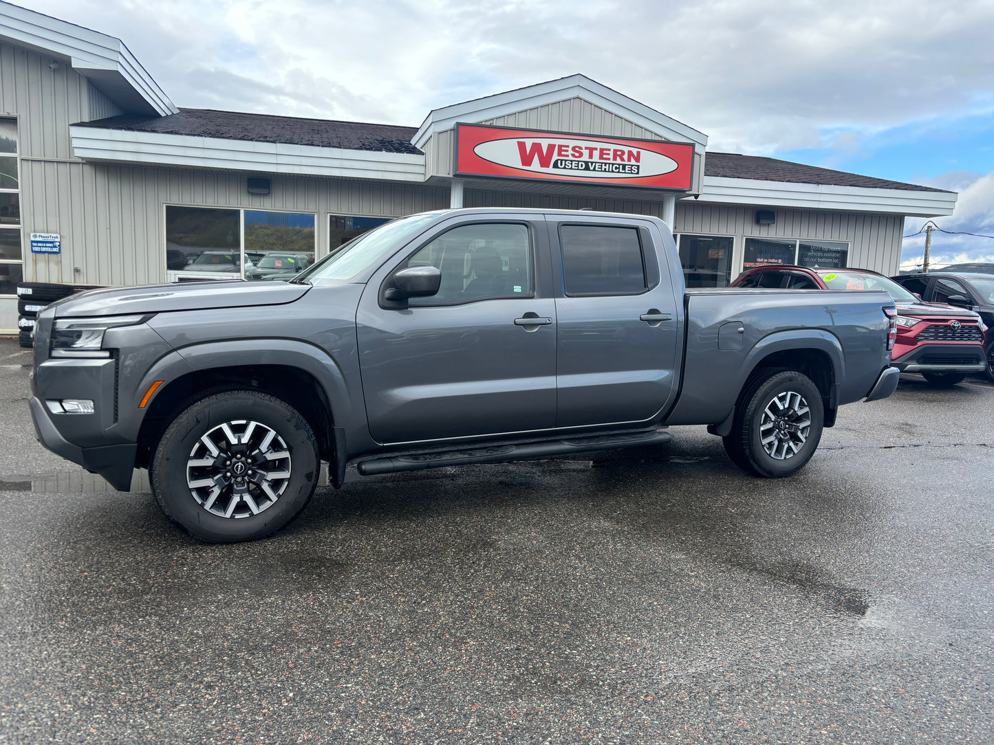 2022 Nissan Frontier Crew Cab SV Long Bed 4x4