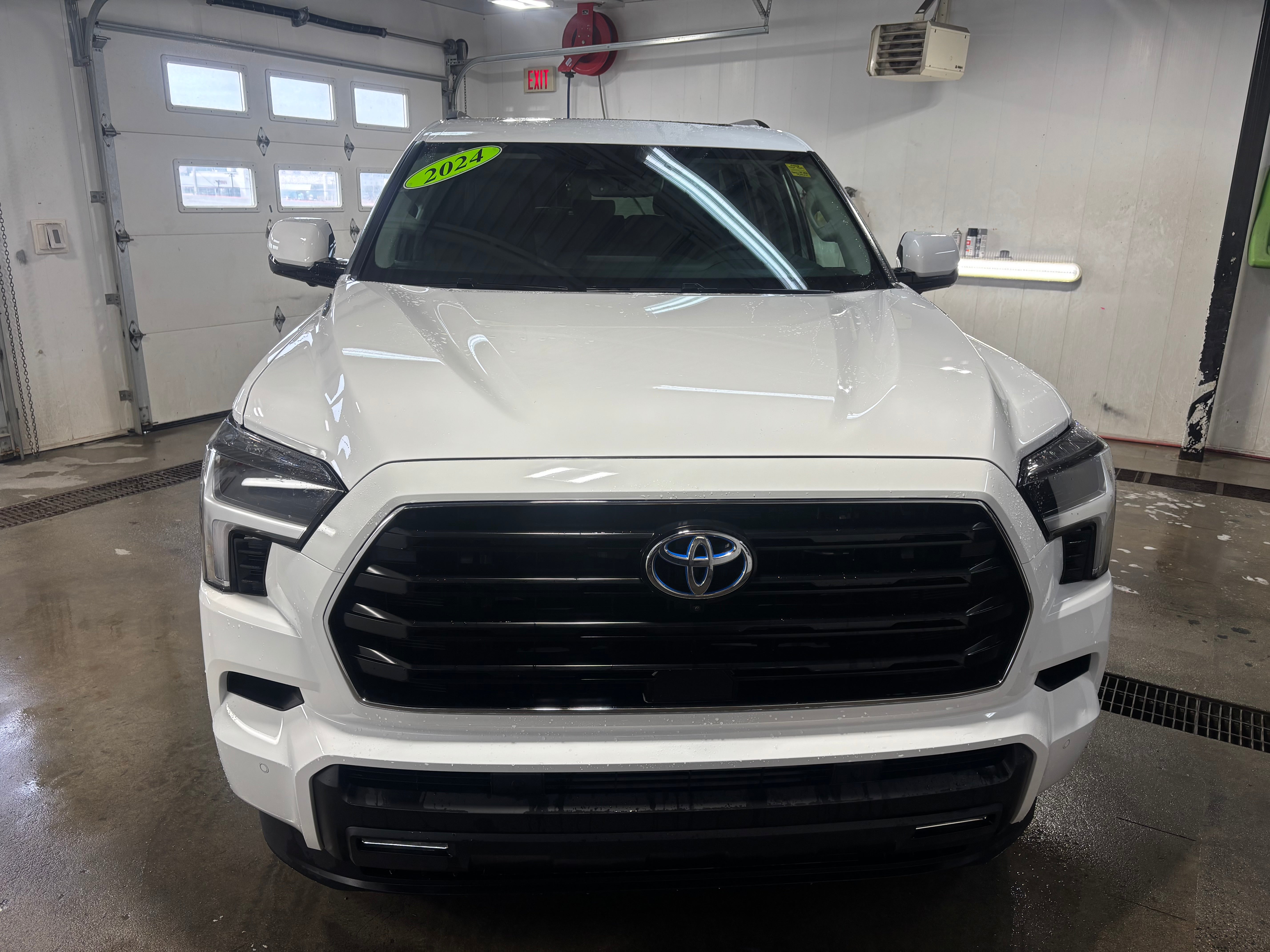 2024 Toyota Sequoia TRD Off Road 4WD