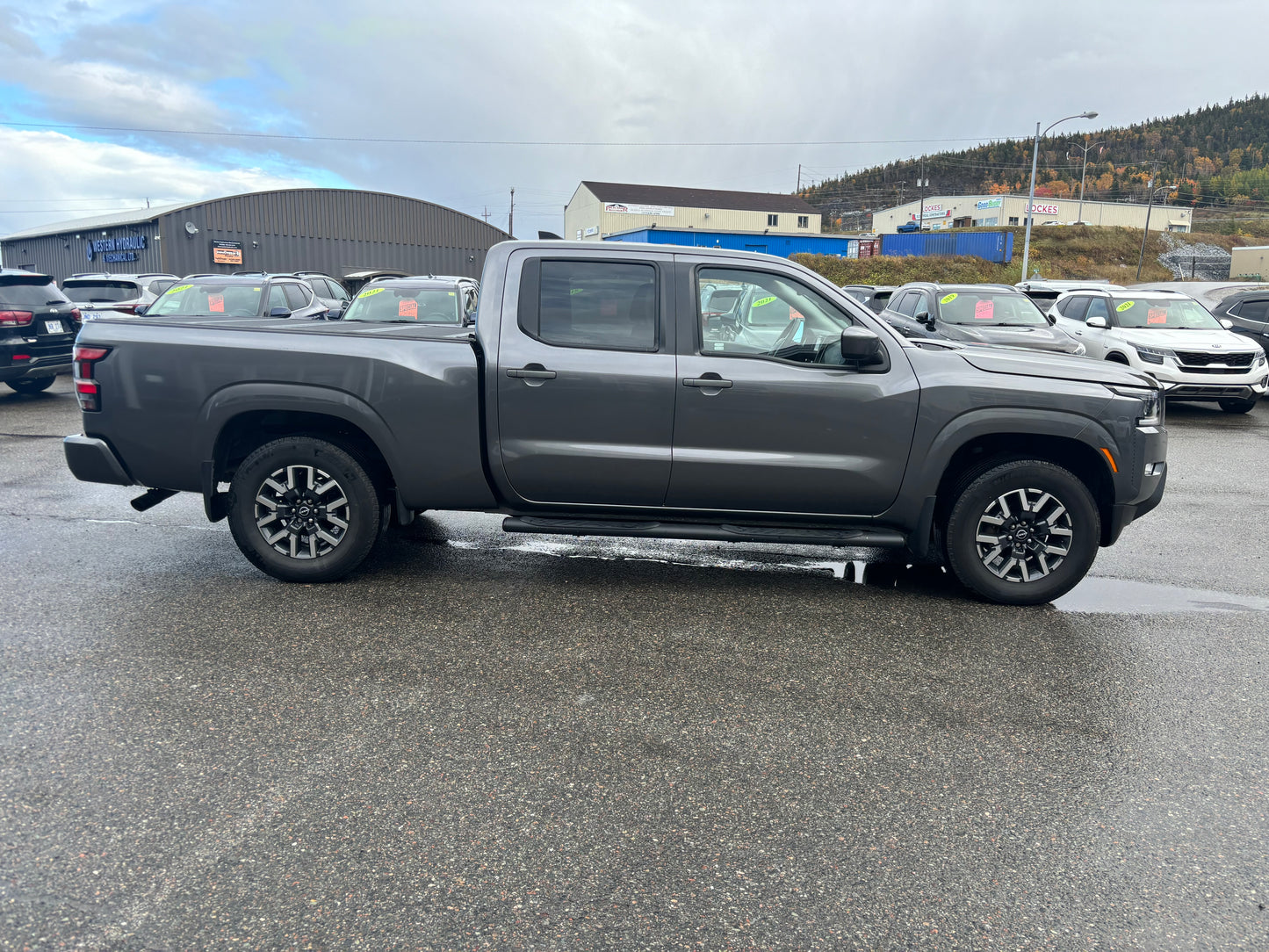 2022 Nissan Frontier Crew Cab SV Long Bed 4x4