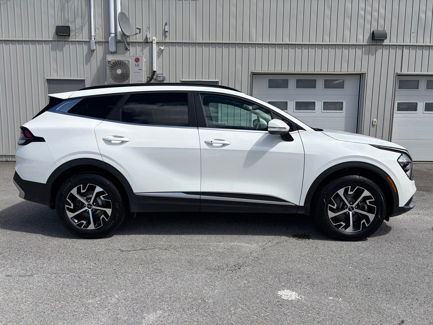 2025 Kia Sportage EX AWD