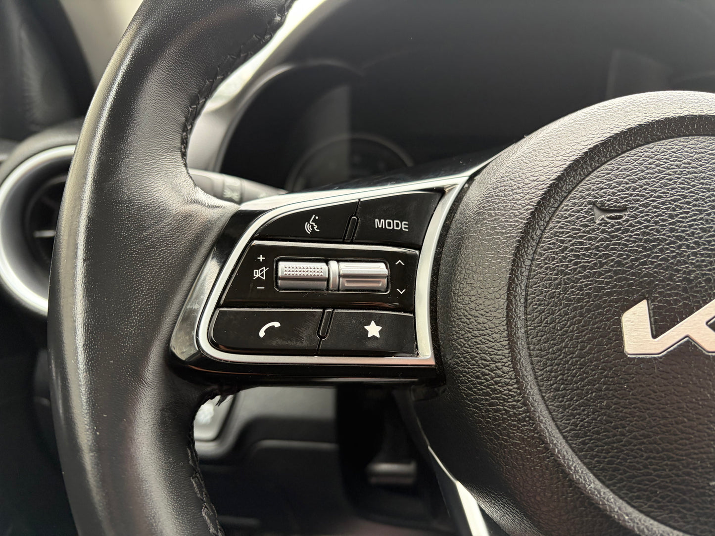 2024 Kia Forte EX IVT
