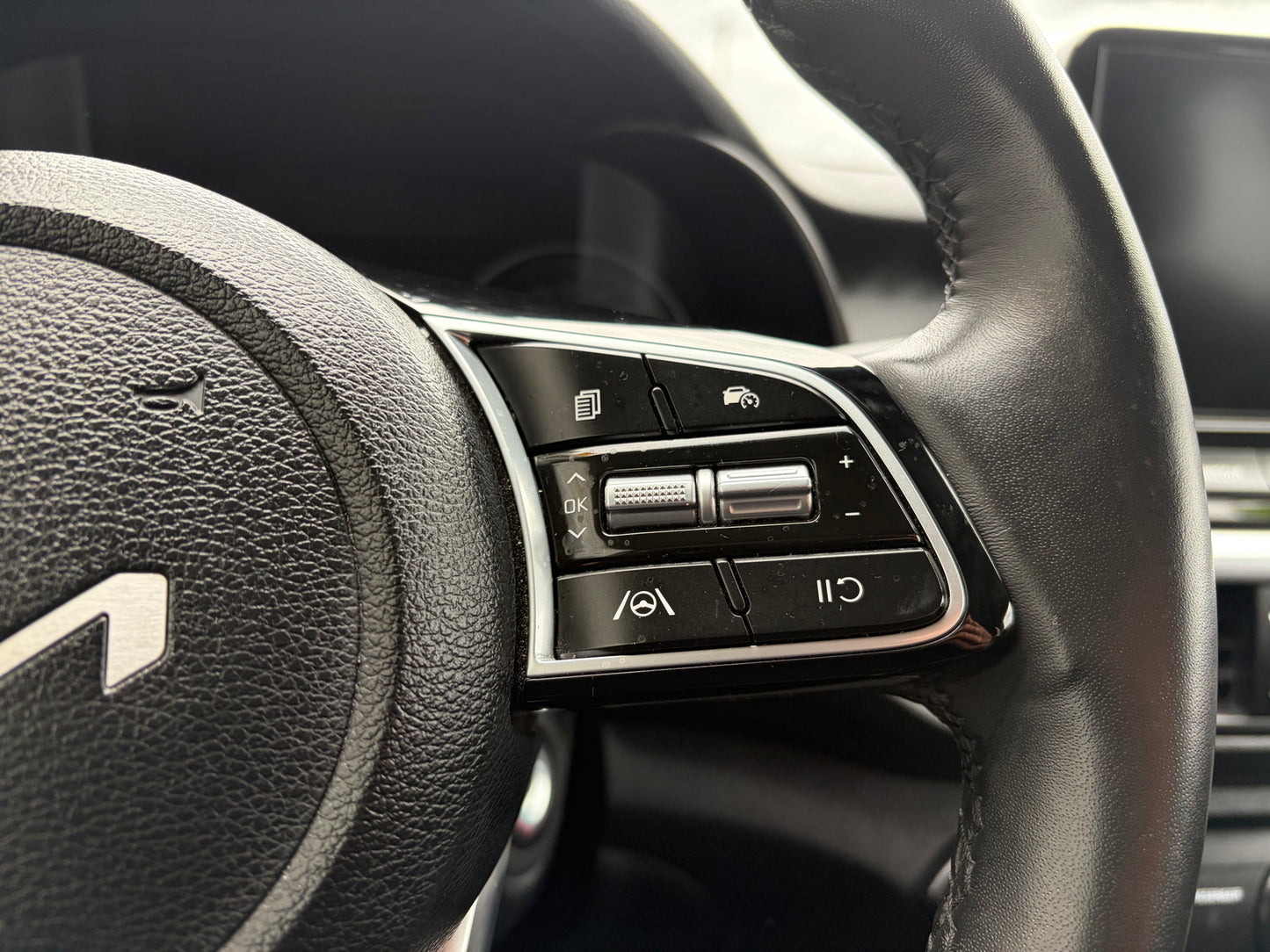 2024 Kia Forte EX IVT