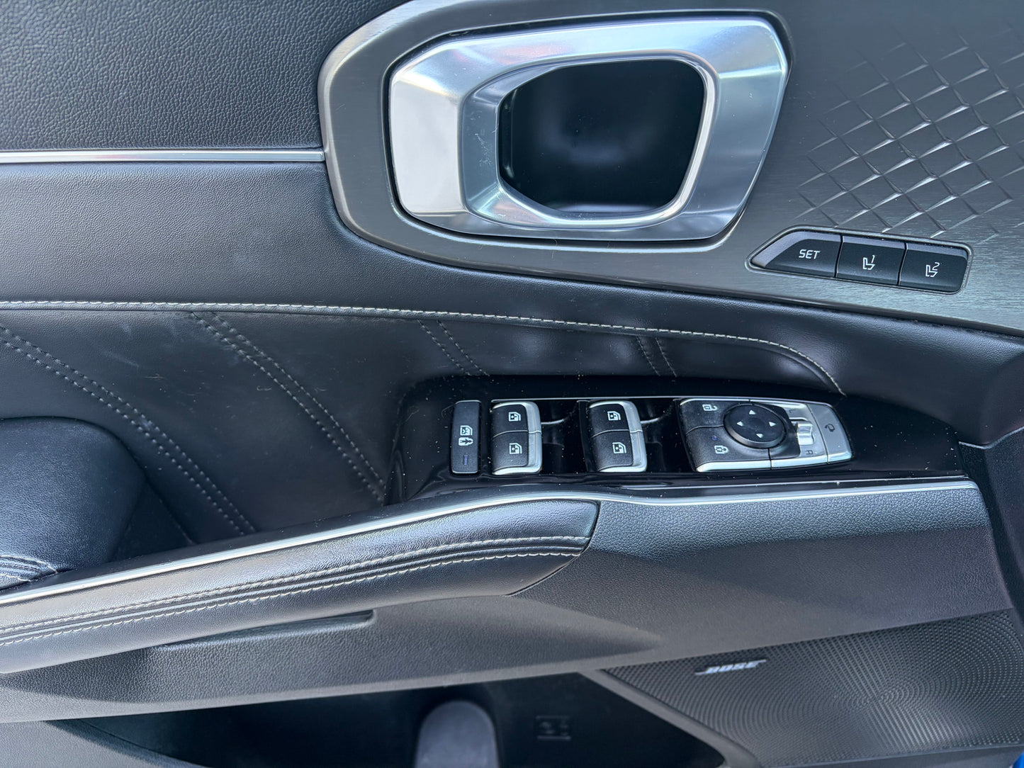 2022 Kia Sorento SX AWD w/Black Leather