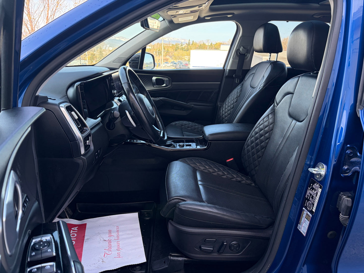 2022 Kia Sorento SX AWD w/Black Leather