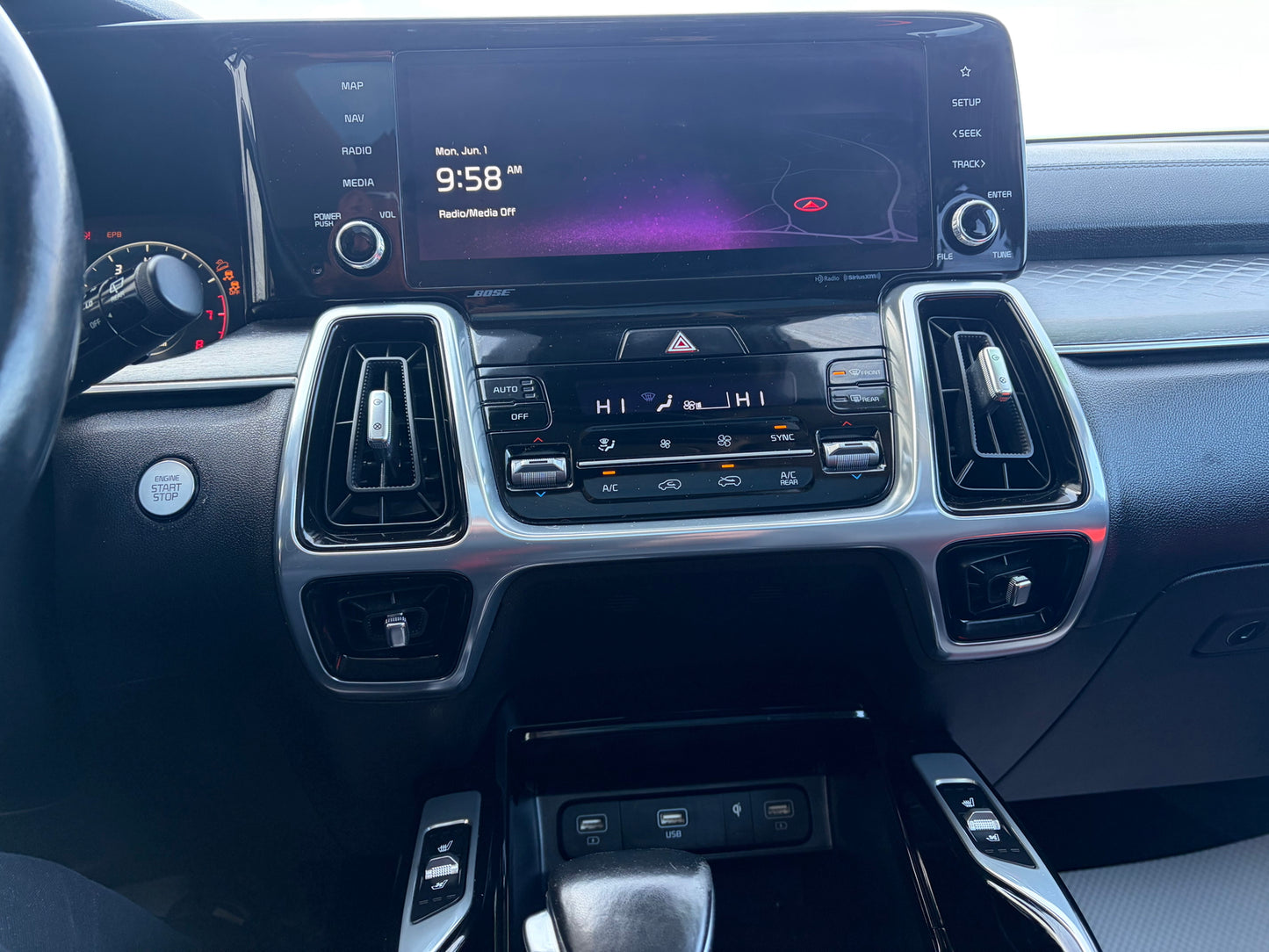 2022 Kia Sorento SX AWD w/Black Leather