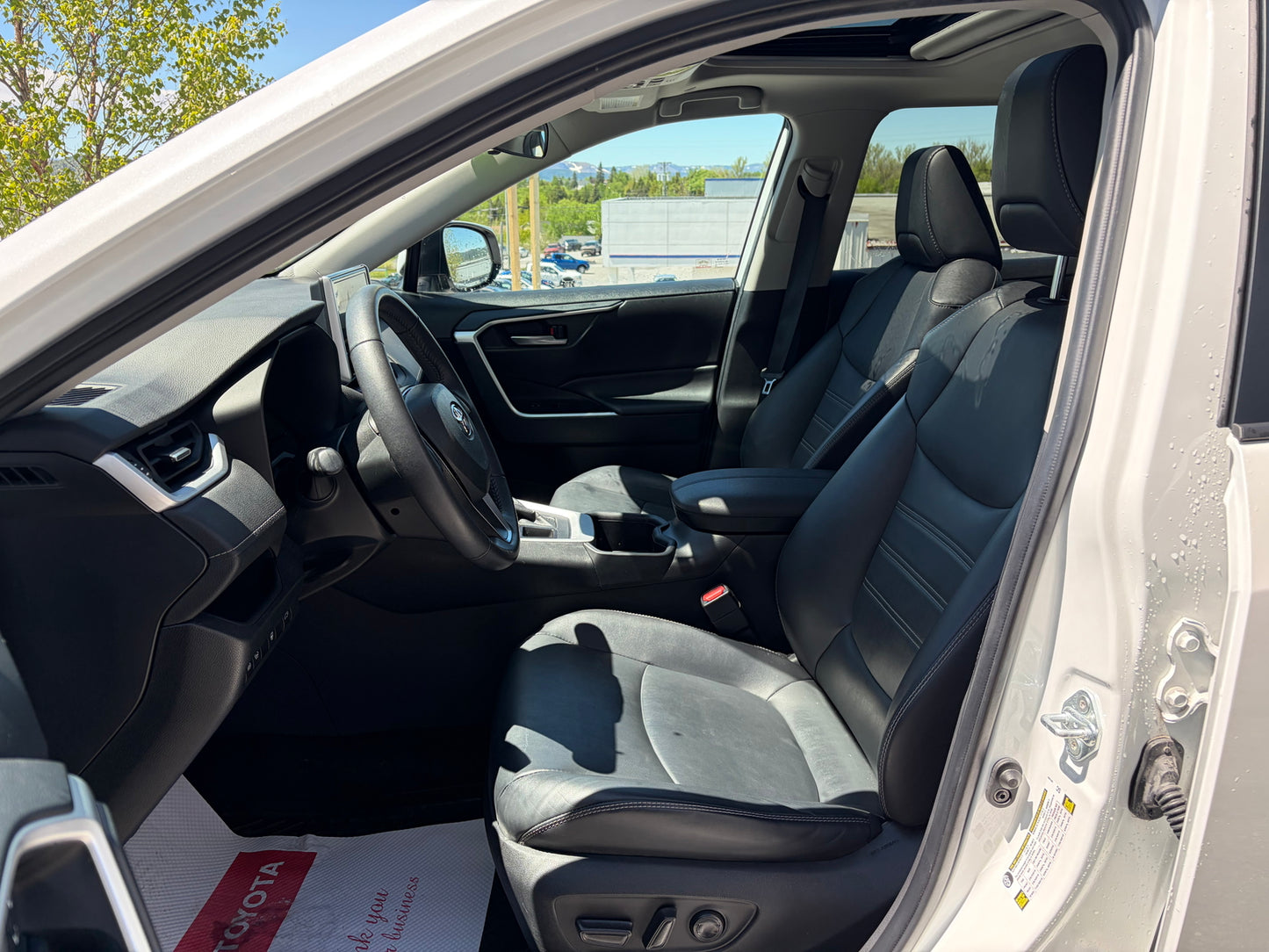 2024 Toyota RAV4 XLE AWD