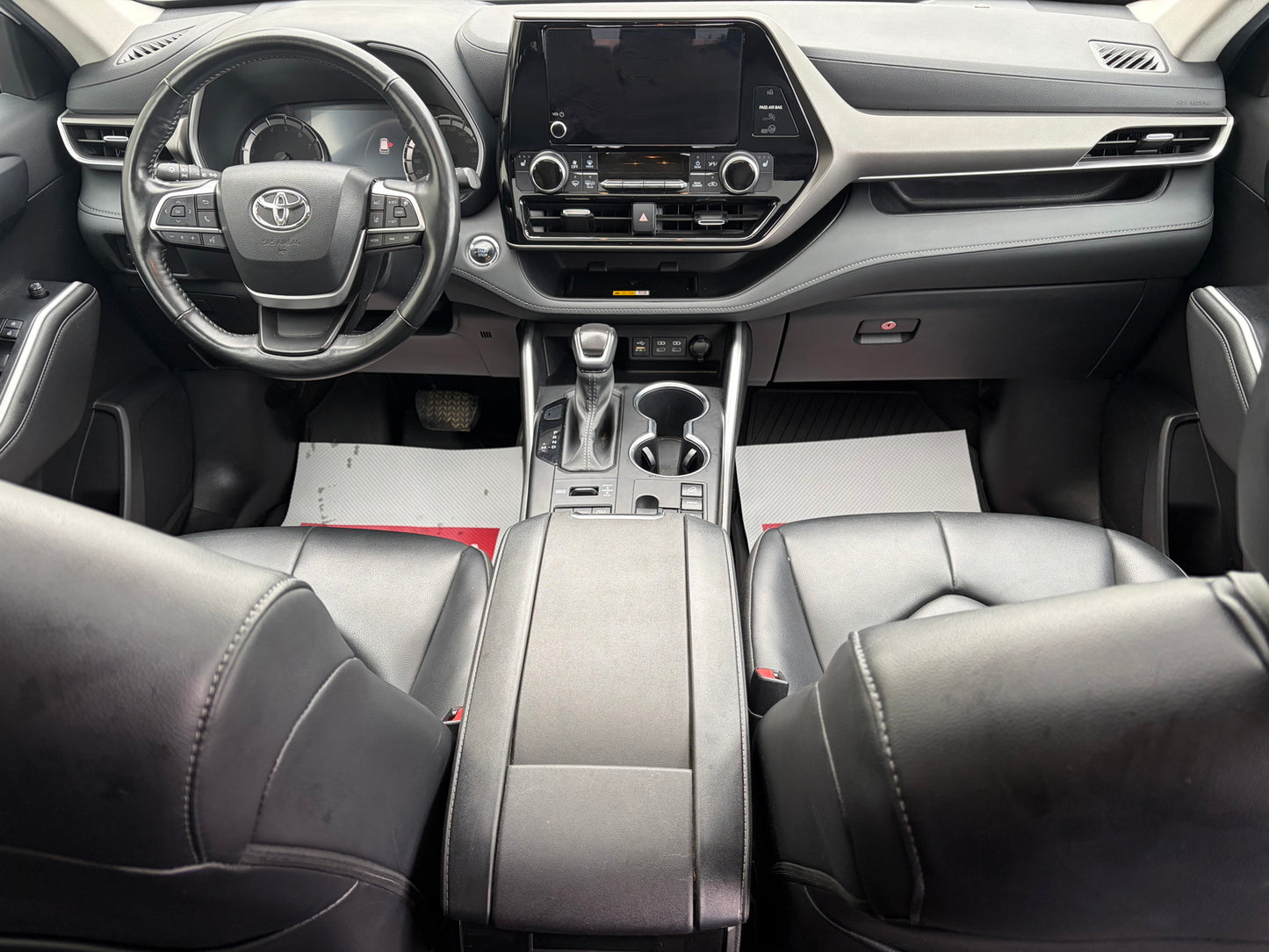 2023 Toyota Highlander XLE AWD