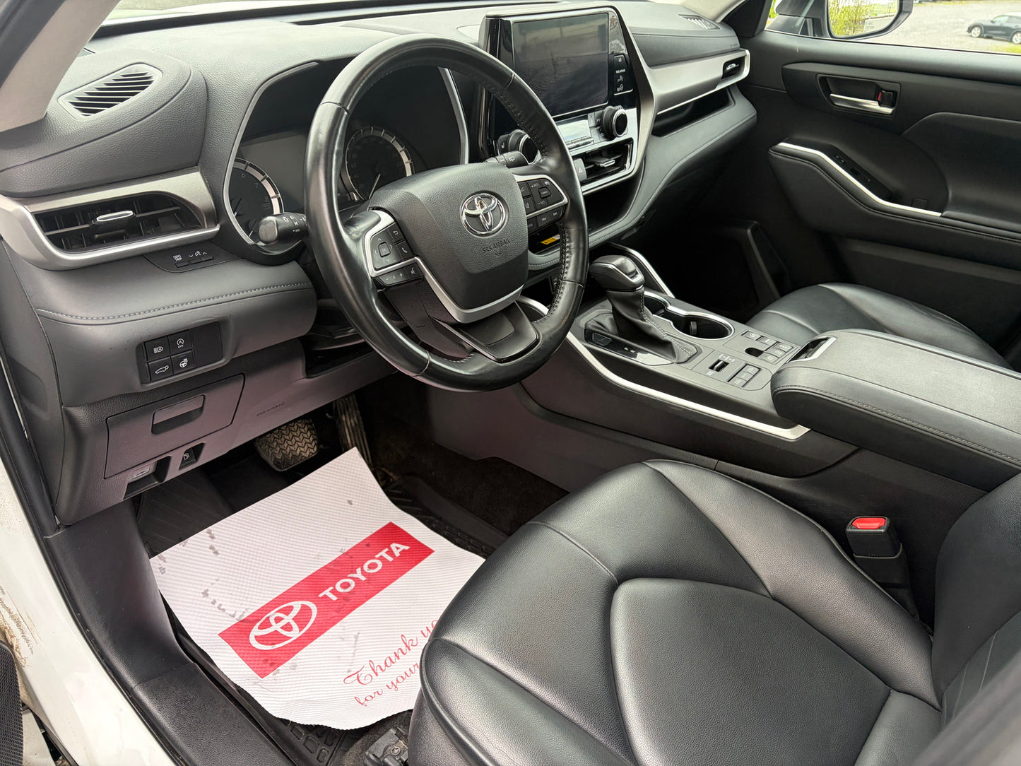2023 Toyota Highlander XLE AWD