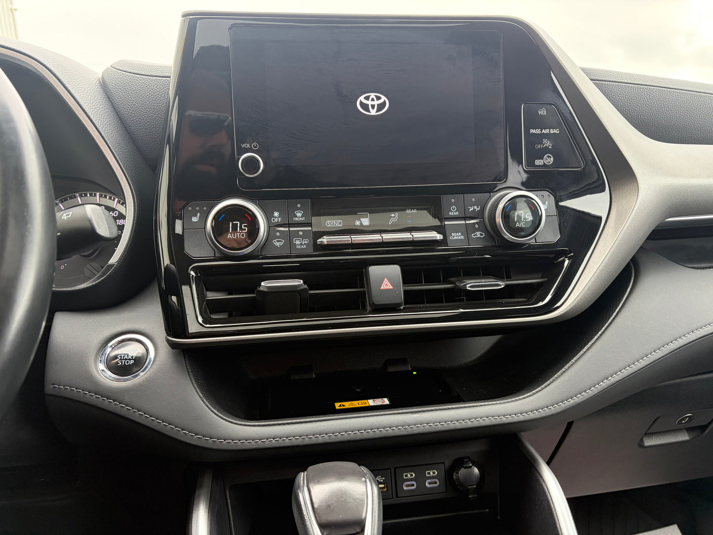 2023 Toyota Highlander XLE AWD