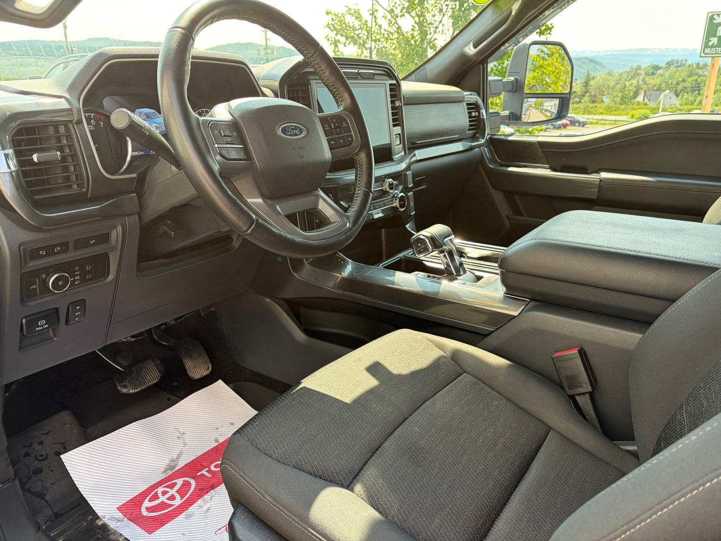 2022 Ford F-150 XLT 4WD SuperCrew 6.5' Box