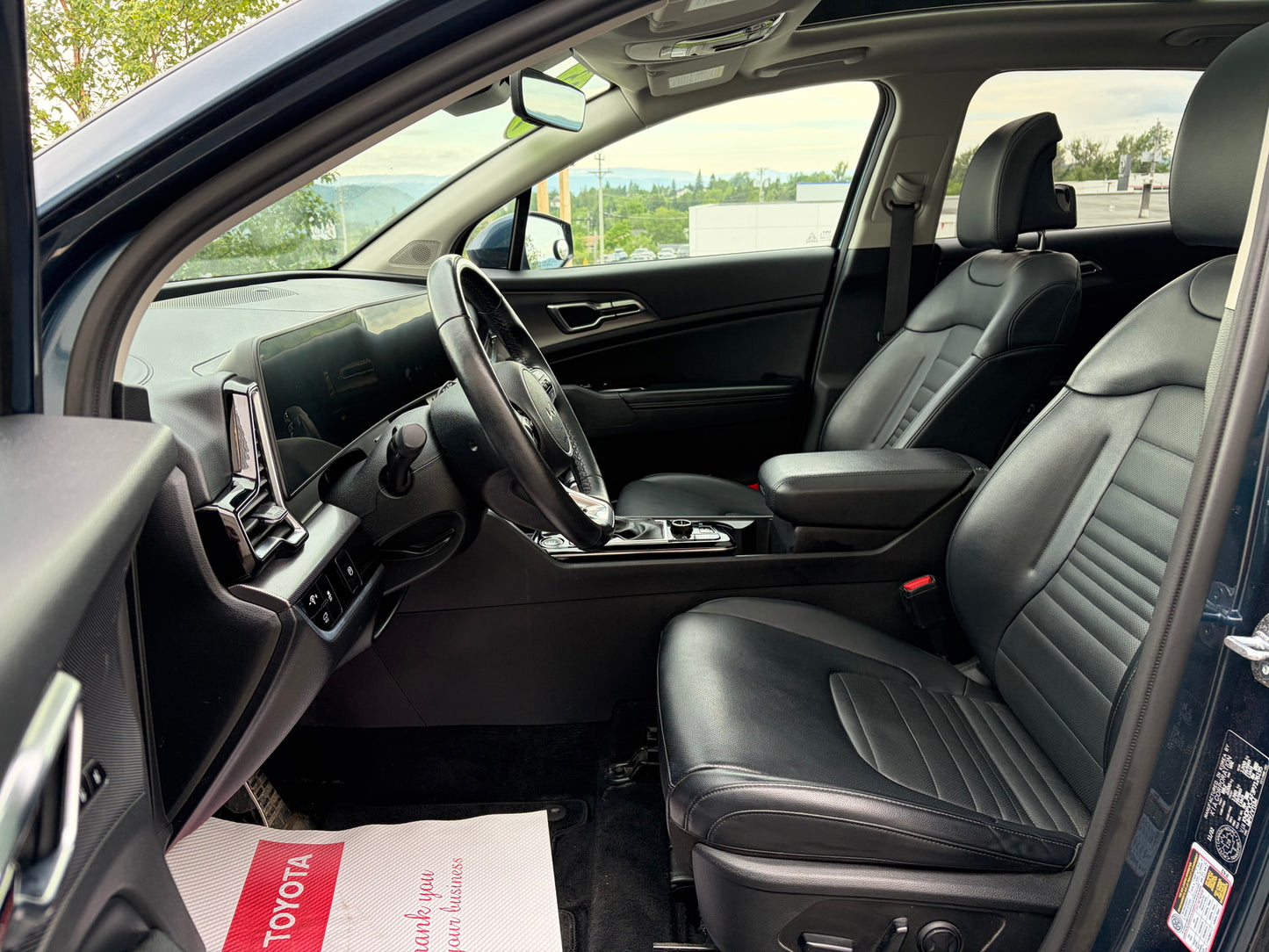 2023 Kia Sportage EX Premium AWD w/Black Interior