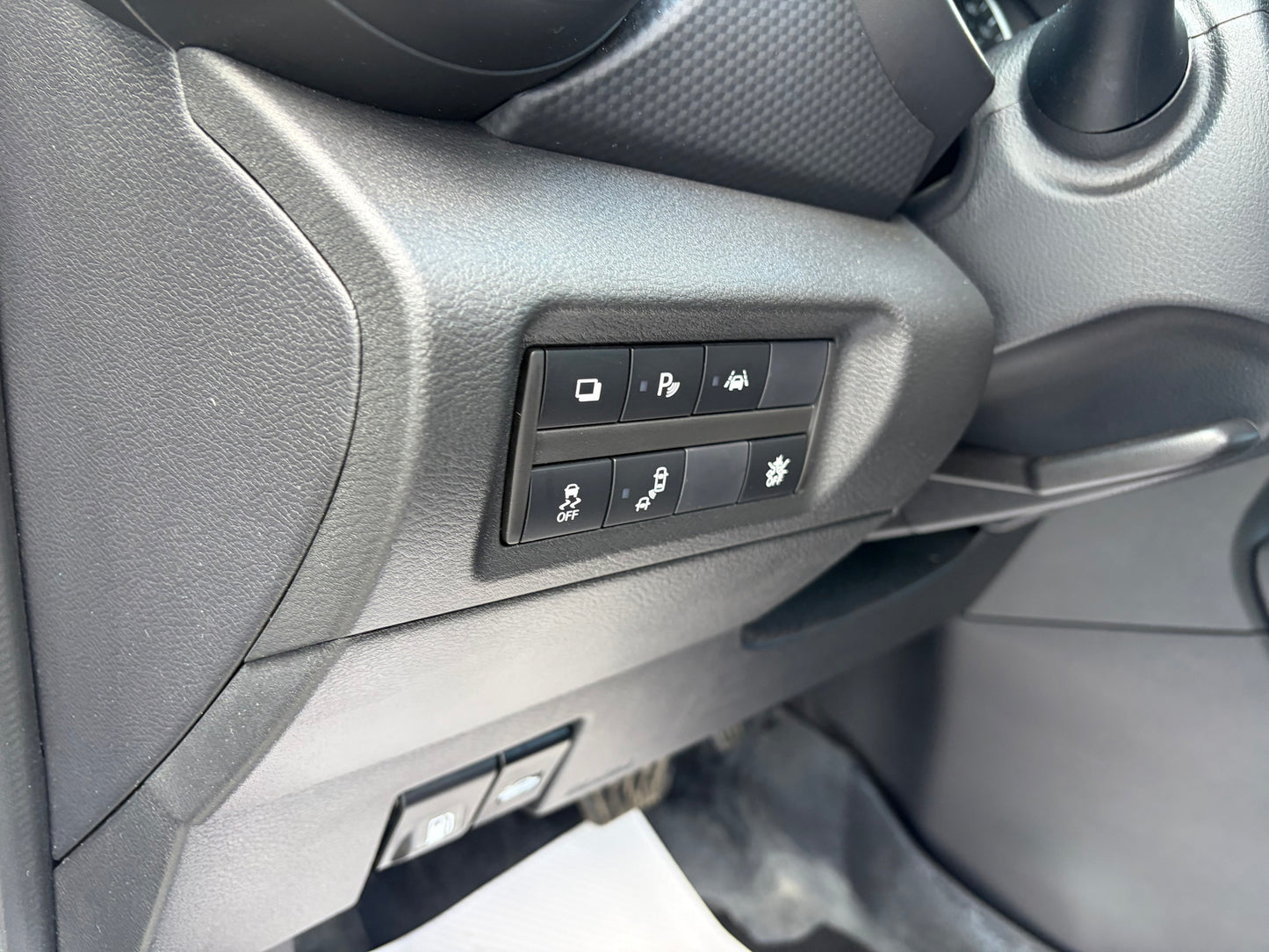 2024 Nissan Kicks S FWD