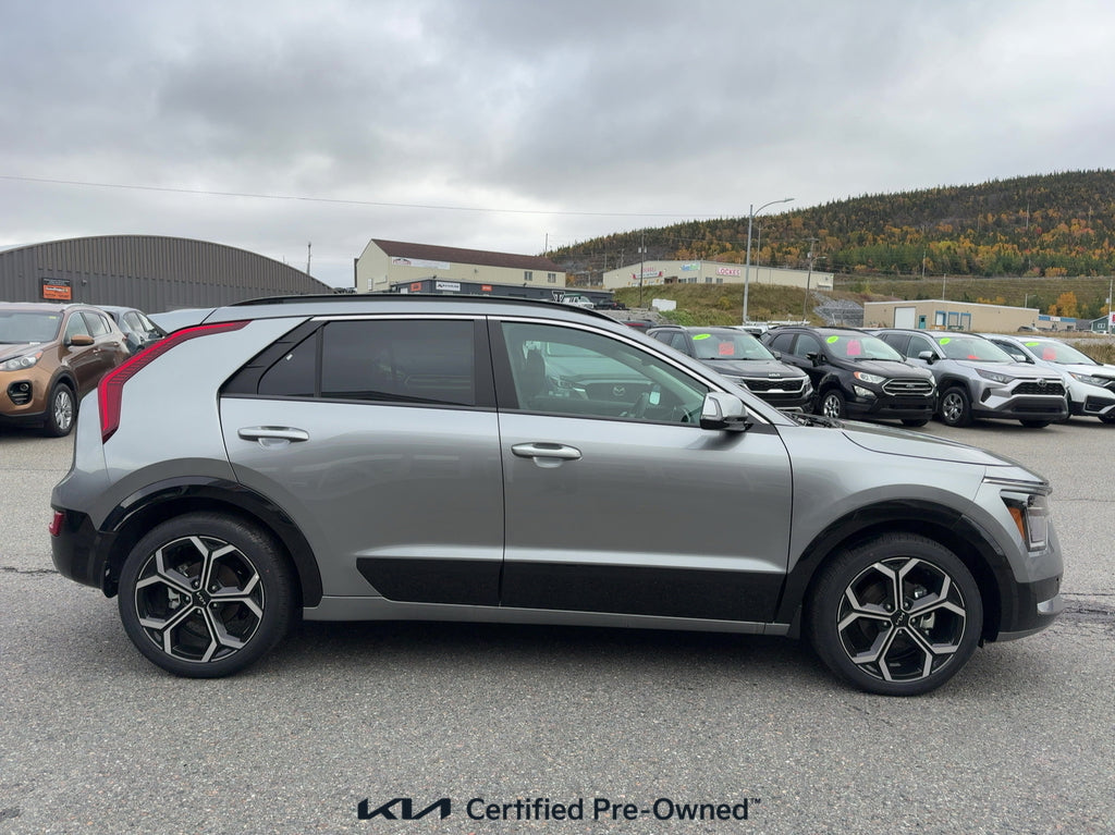 2025 Kia Niro SX FWD