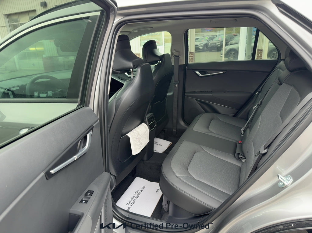 2025 Kia Niro SX FWD