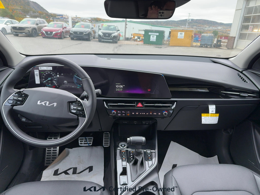 2025 Kia Niro SX FWD