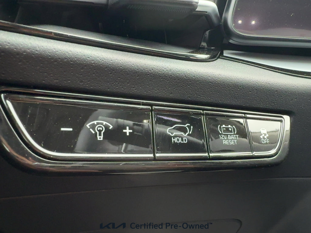 2025 Kia Niro SX FWD
