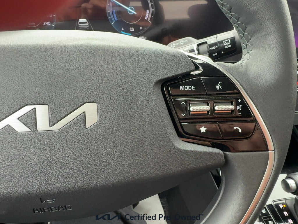 2025 Kia Niro SX FWD