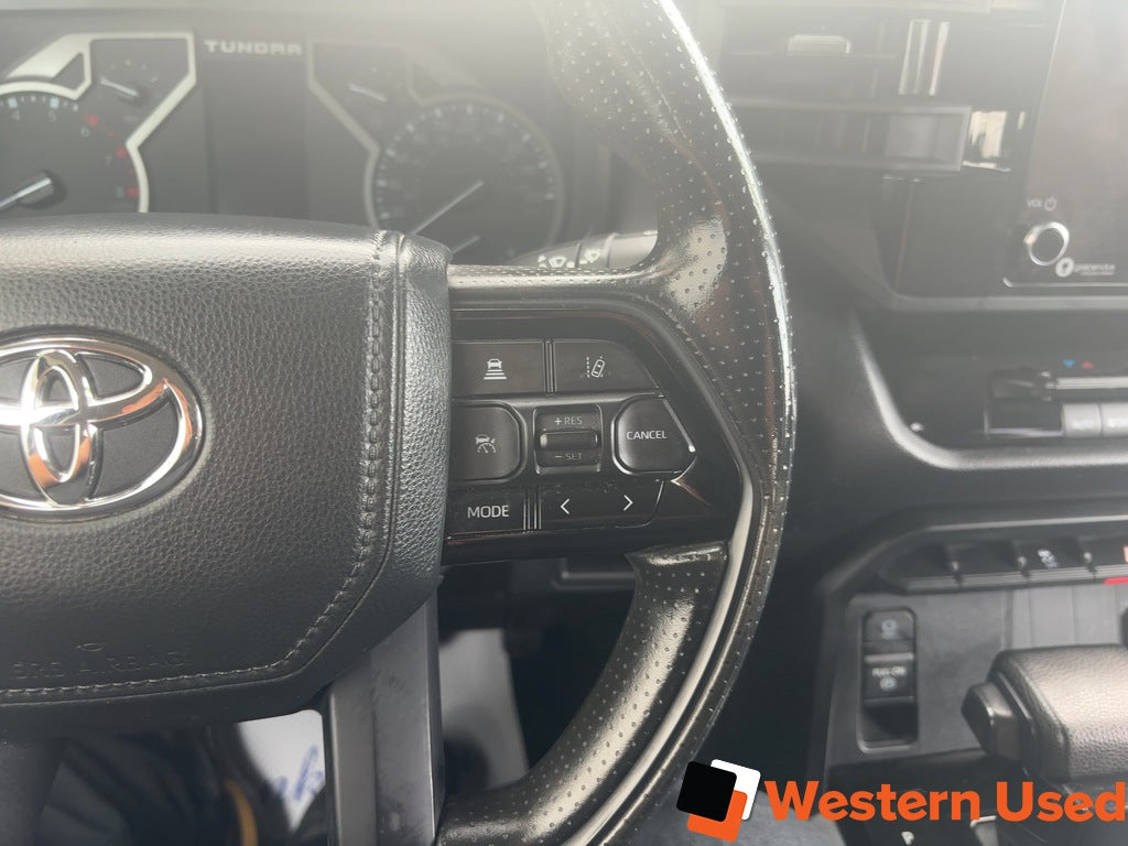 2022 Toyota Tundra 4x4 Crewmax SR