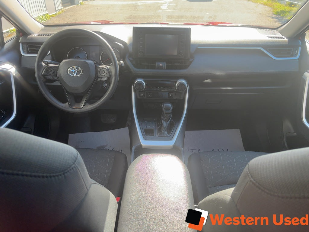 2020 Toyota RAV4 LE AWD