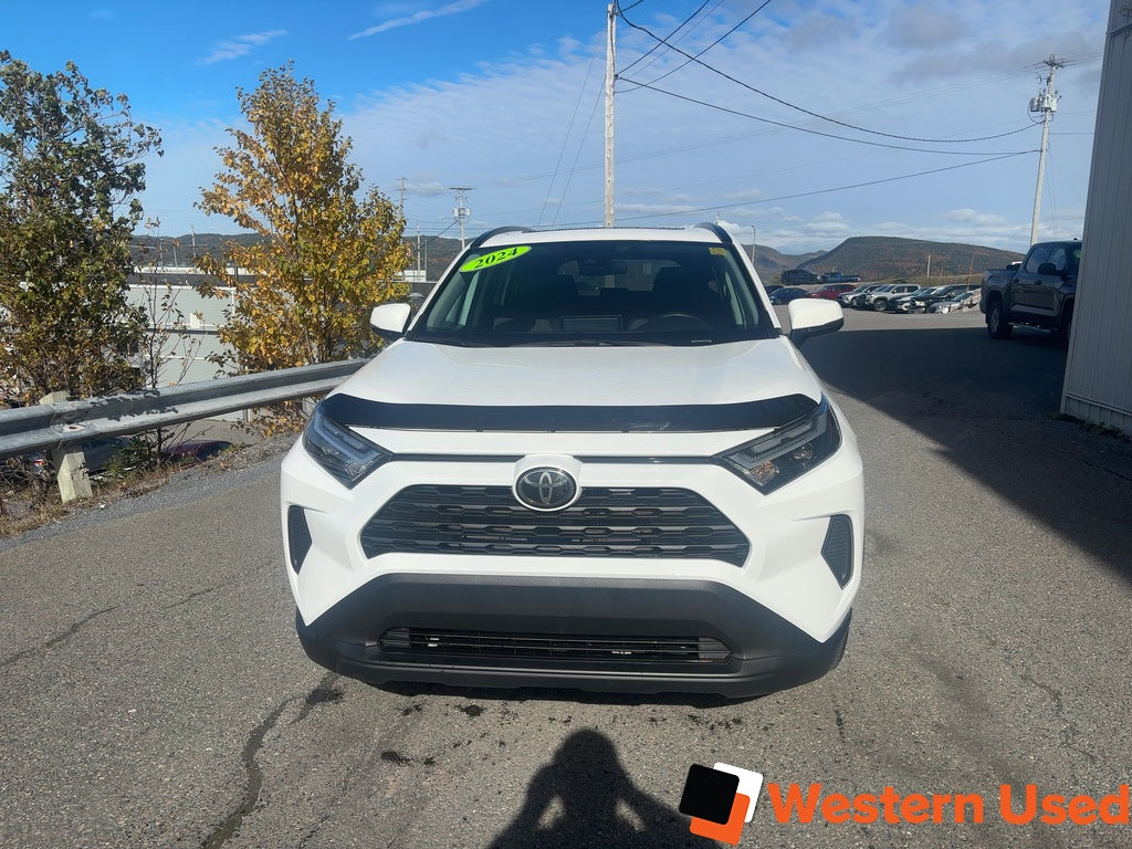 2024 Toyota RAV4 XLE AWD