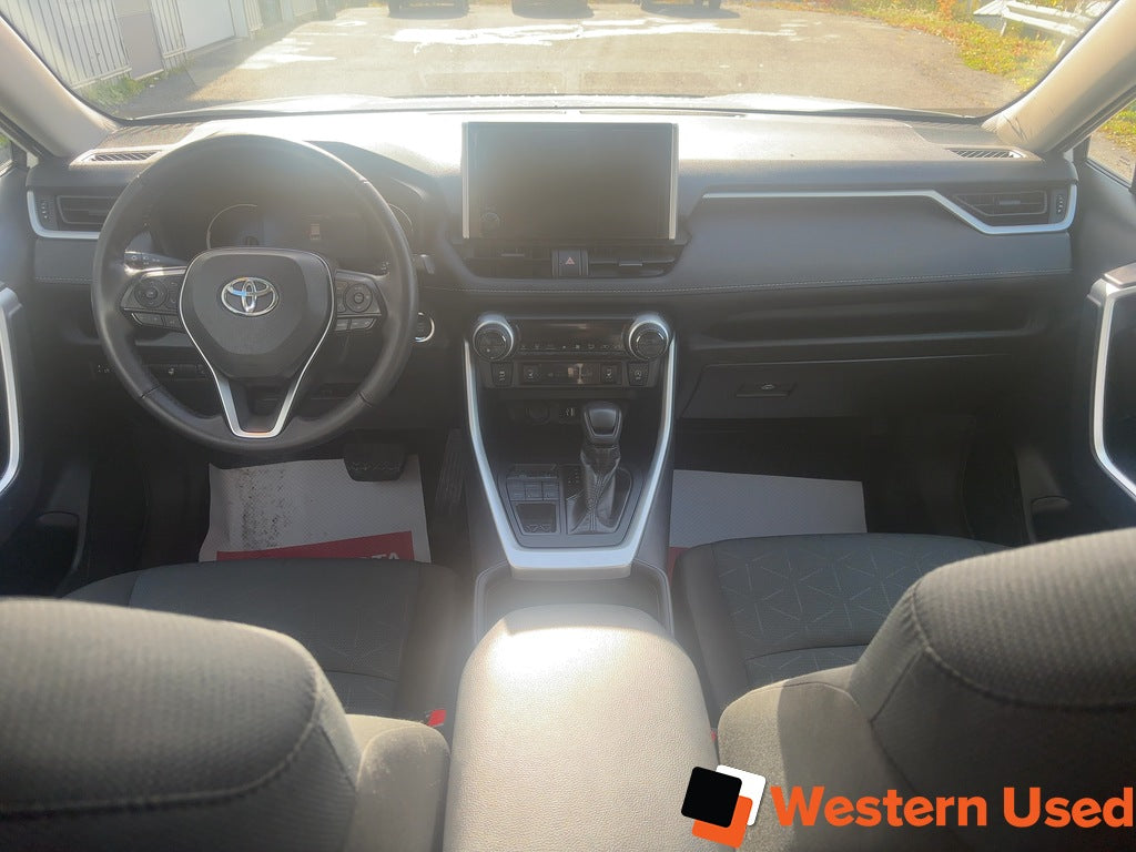 2024 Toyota RAV4 XLE AWD