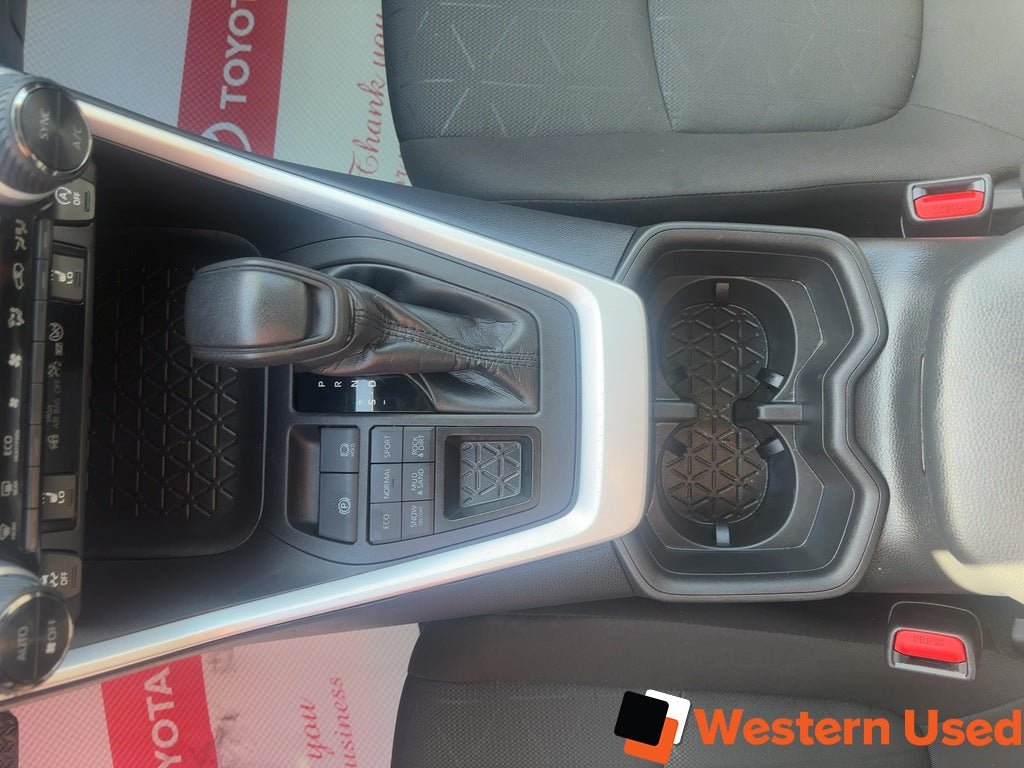 2024 Toyota RAV4 XLE AWD